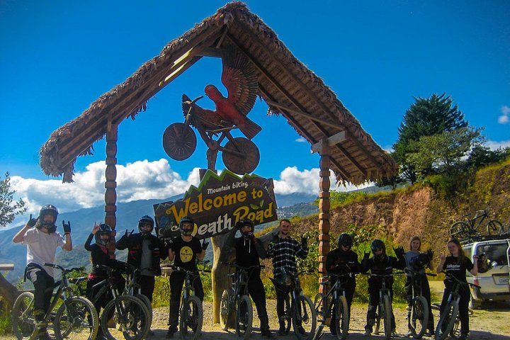 La Ruta de la Muerte (Coroico)3