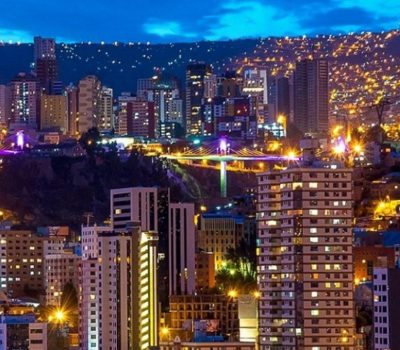 La Paz de Noche y Cena Show